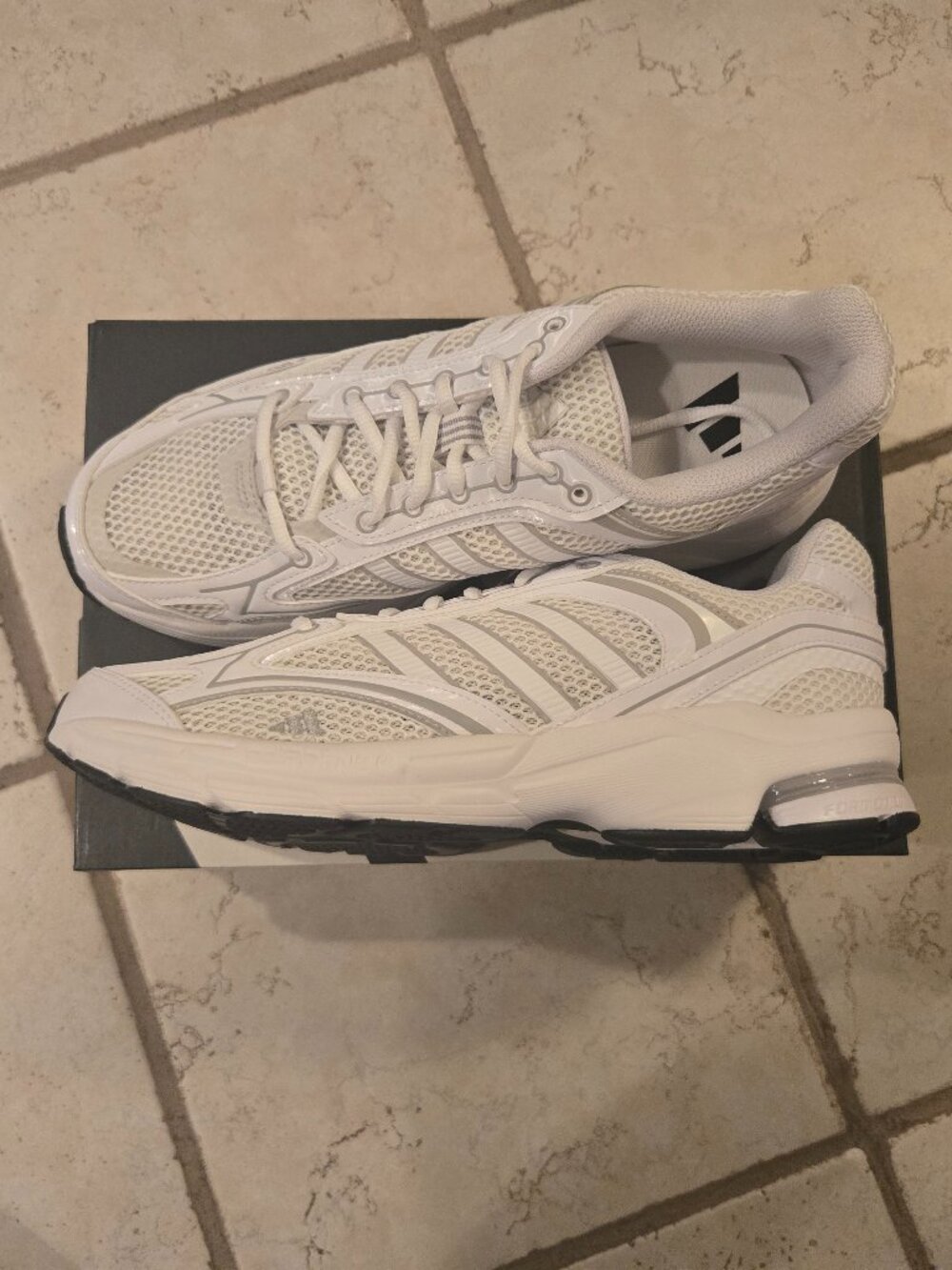 NEW Adidas Spiritan 2000 Men's White/Grey Size 10 Shoes